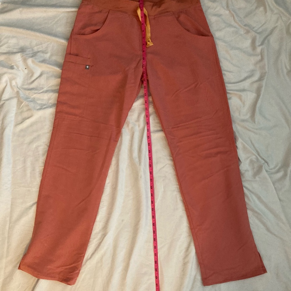 FIGS Catarina Straight-Leg Scrub Pants Coral Medium T21004